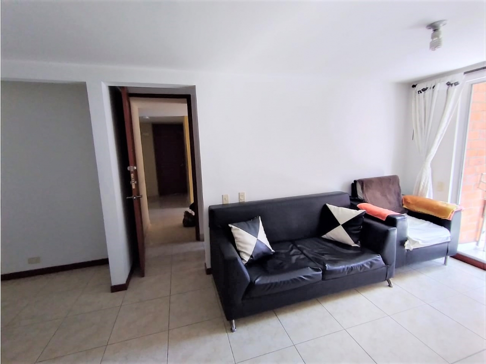 Apartamento en Venta en La Loma De Los Bernal — foto 2