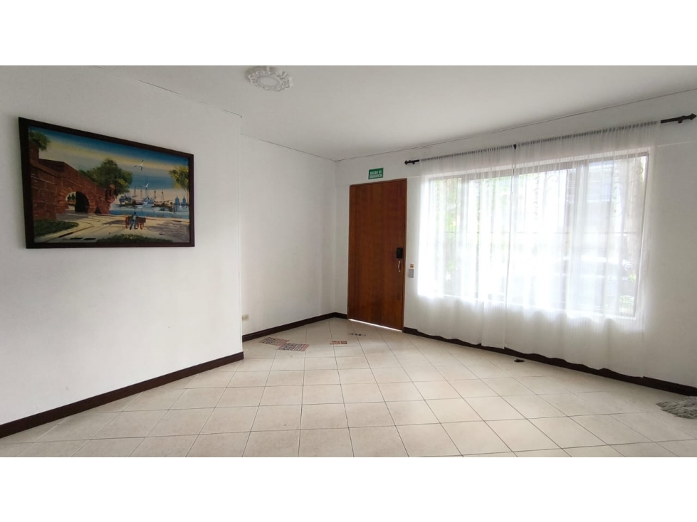 Casa para Arriendo Comercial en La Floresta, Medellín — foto 4