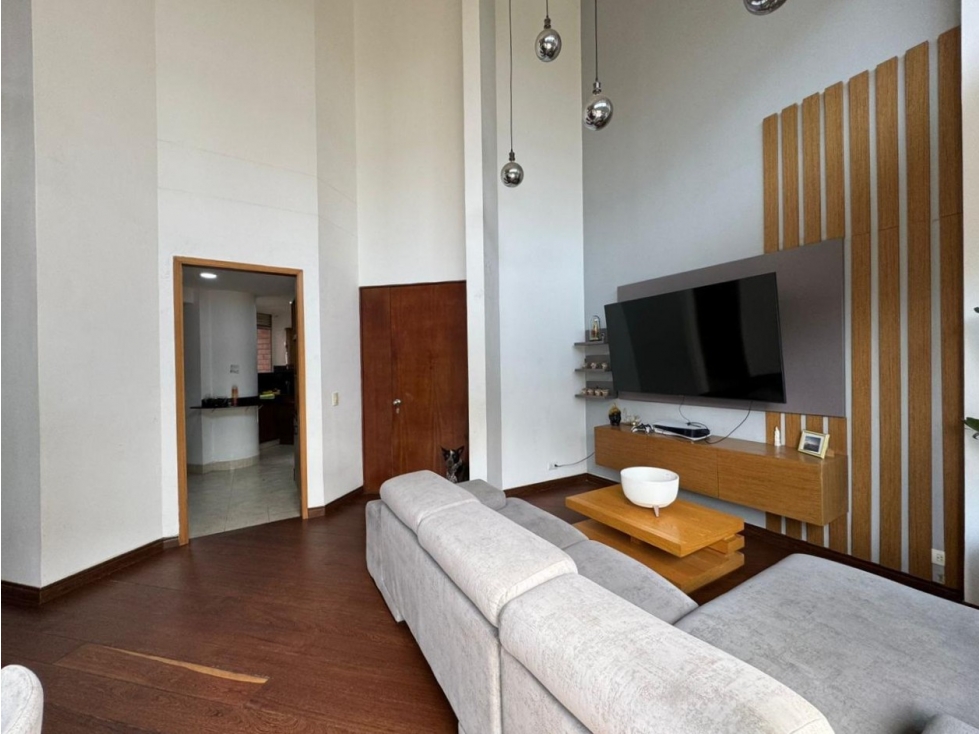 Apartamento Dúplex en Venta en El Poblado San Lucas, Medellín — foto 6
