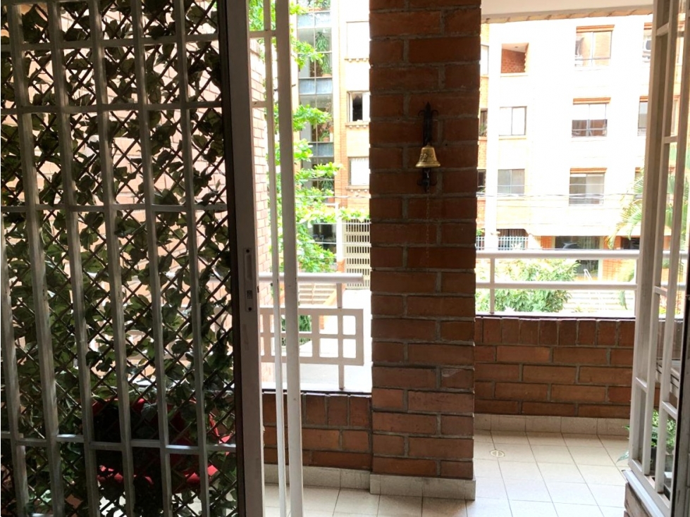 Apartamento en Venta en Laureles Santa Teresita, Medellín — foto 2