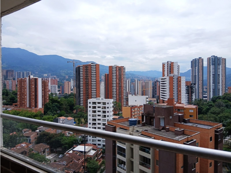 Amplio y Hermoso Apartamento en Venta en Sabaneta La Doctora — foto 3