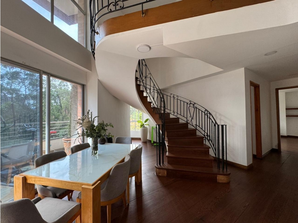 Apartamento Dúplex en Venta en El Poblado San Lucas, Medellín — foto 3