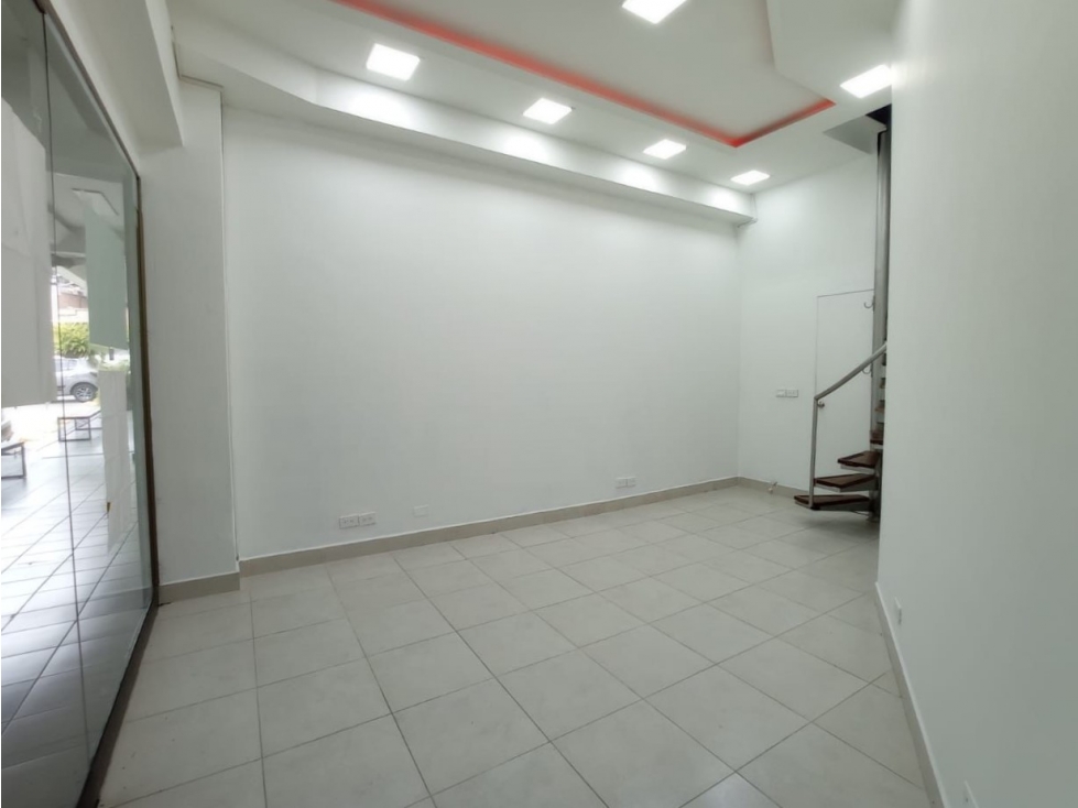 Local Comercial en Venta en Envigado Mall Guadalcanal - 1