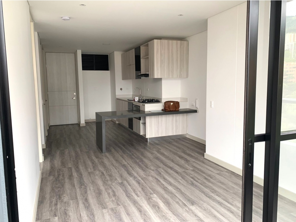 Apartamento en Arriendo en El Poblado sector Linares, Medellín — foto 2