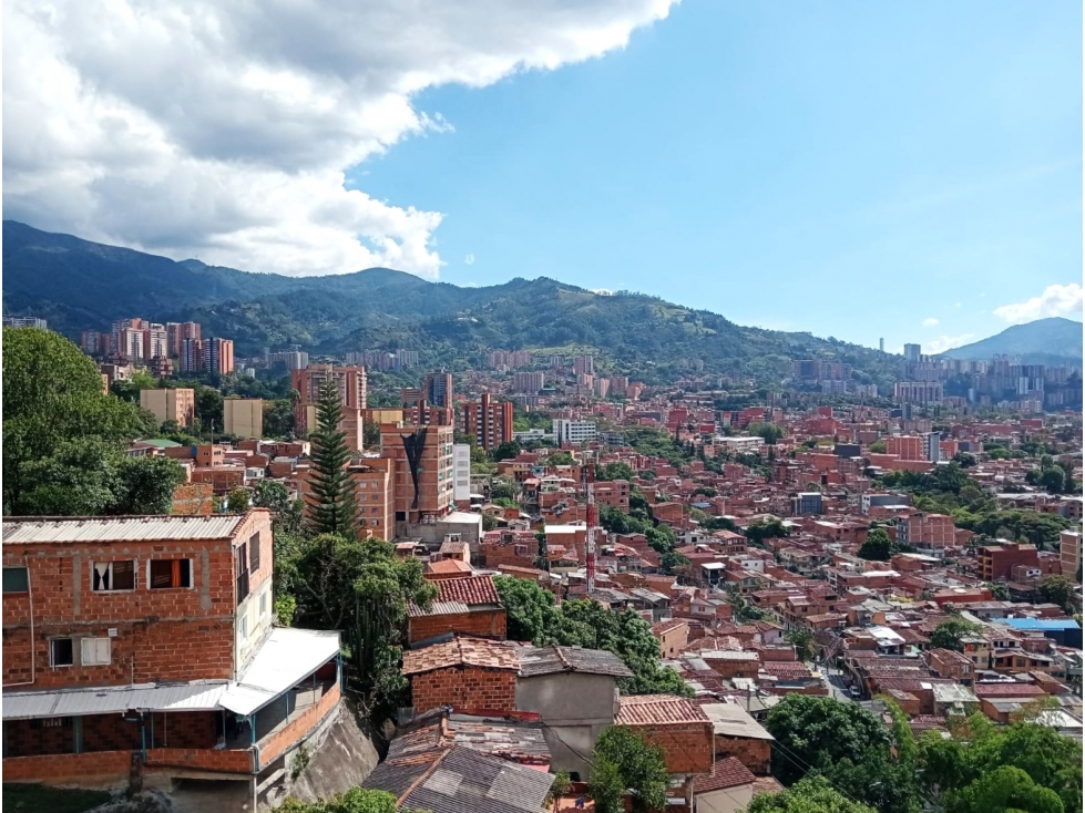 Apartamento en Venta en Envigado Altos de Misael — foto 2