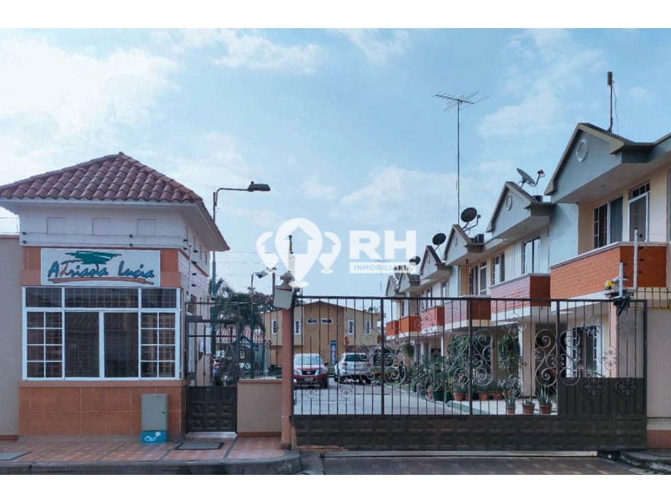 CASA EN VENTA DE TRES HABITACIONES EN SAN PATRICIO, MACHALA #HLBG