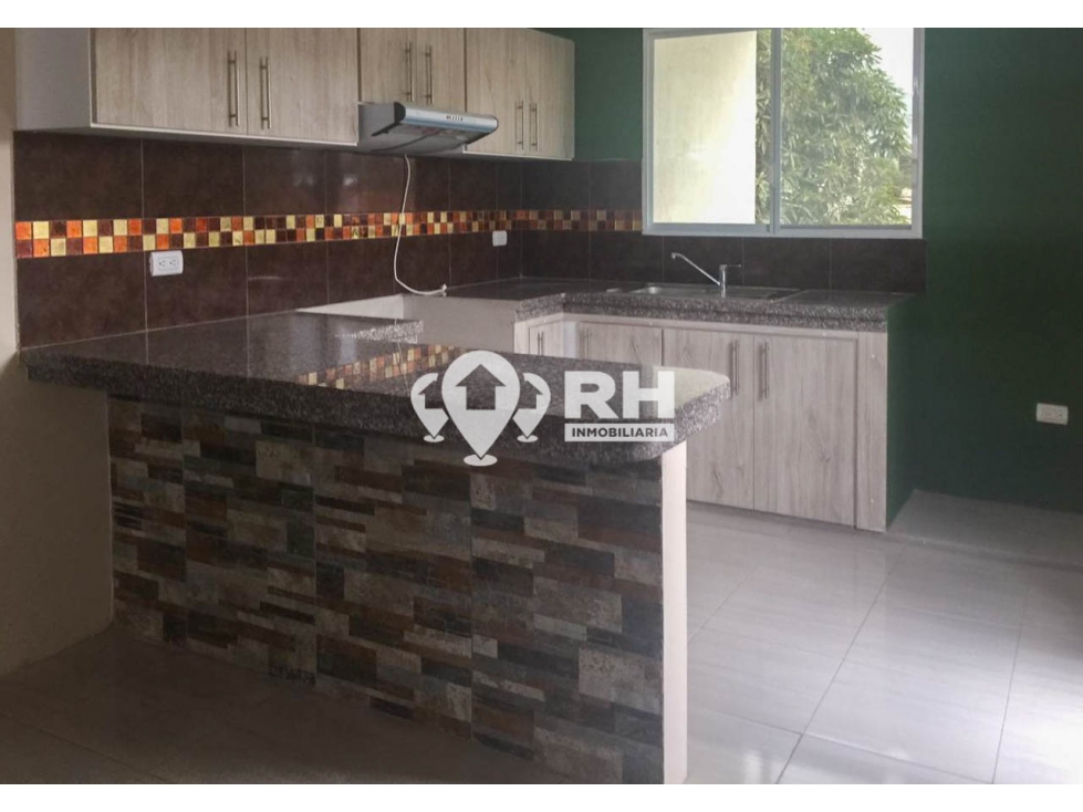 CASA DE 2 DEPARTAMENTOS EN VENTA EN LOS ALMENDROS, MACHALA #282-1 — foto 5