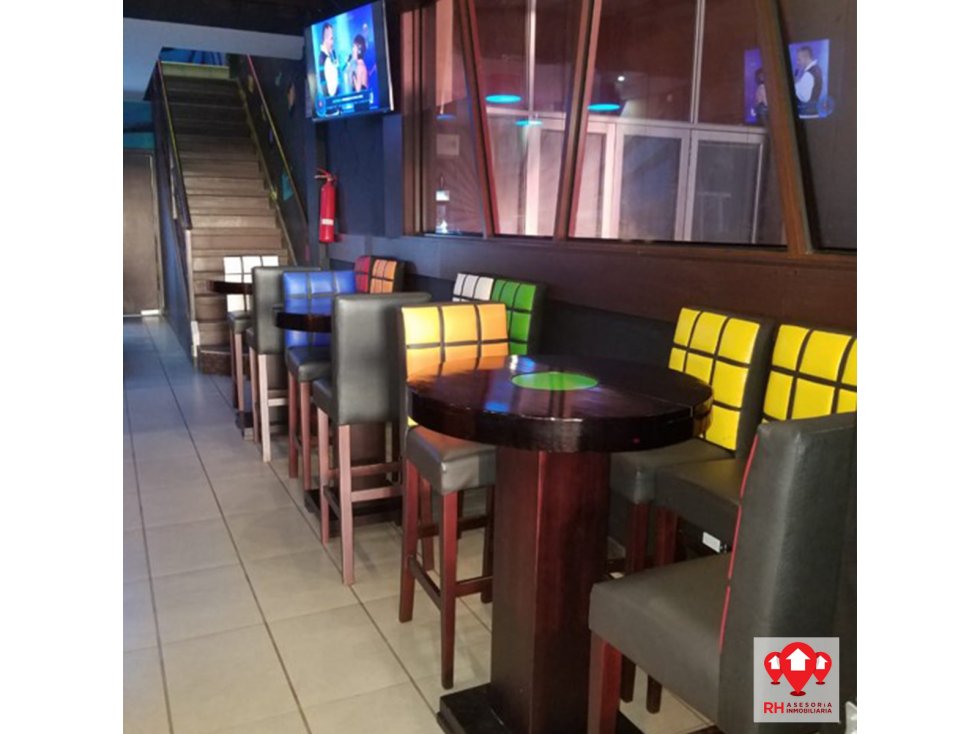 Local amoblado en venta, C.C. La Piazza 718