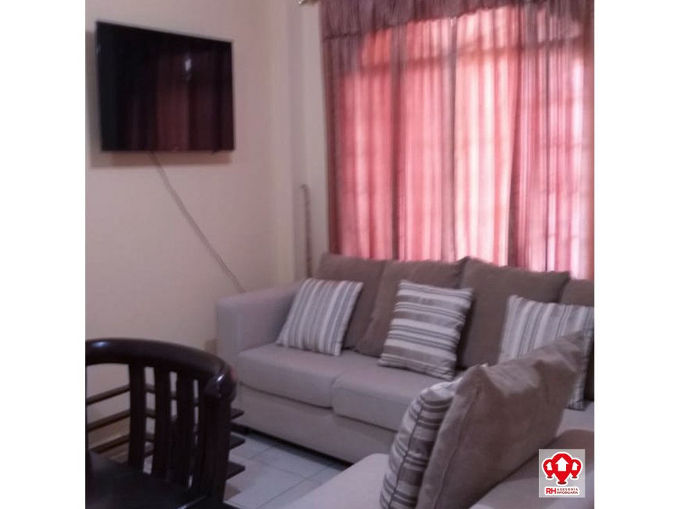 CASA DE 2 PLANTAS EN ALQUILER EN CIUDAD VERDE - MACHALA NA24 — foto 3
