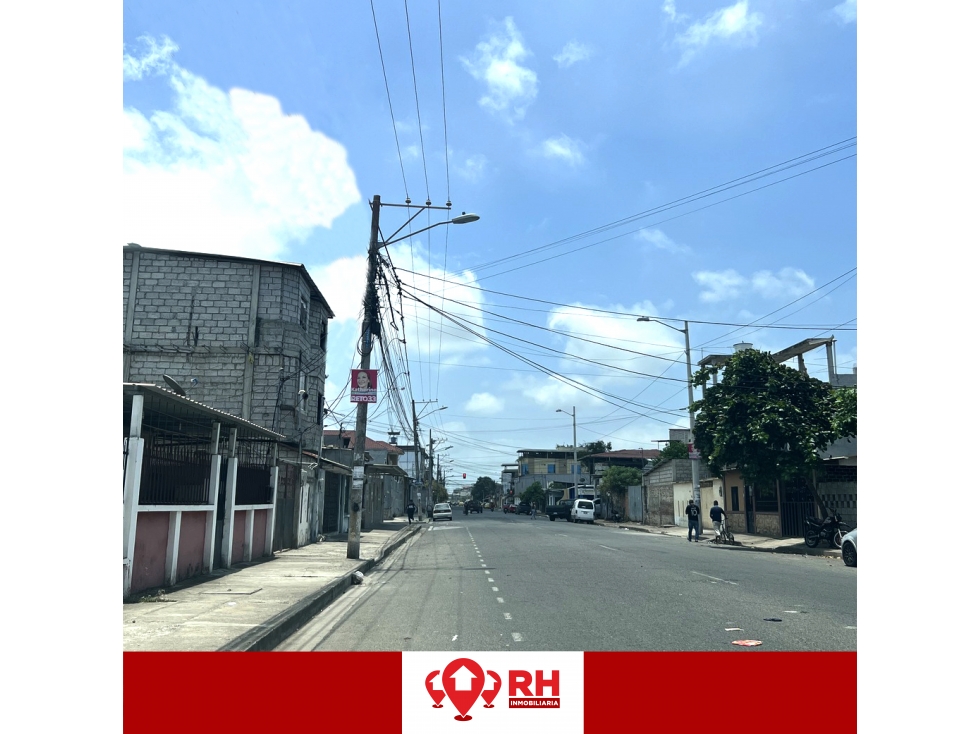 VENTA DE TERRENO EN LA CALLE JUAN MONTALVO, MACHALA - 2