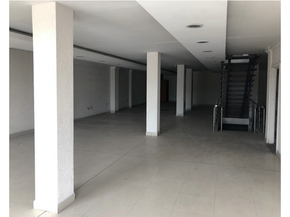 ARRIENDO 1ro Y 2da PLANTA EN EDIFICIO UBICADO EN COOP MUSHUCRUNA