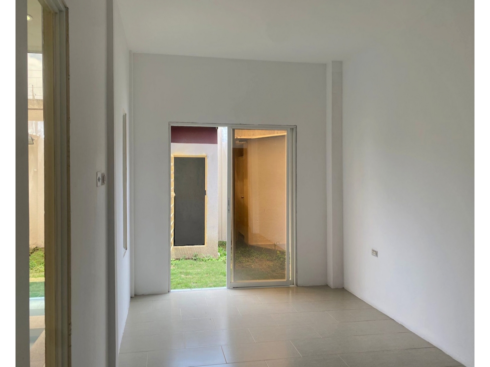 CASA EN VENTA EN CDLA SAN GREGORIO — foto 5