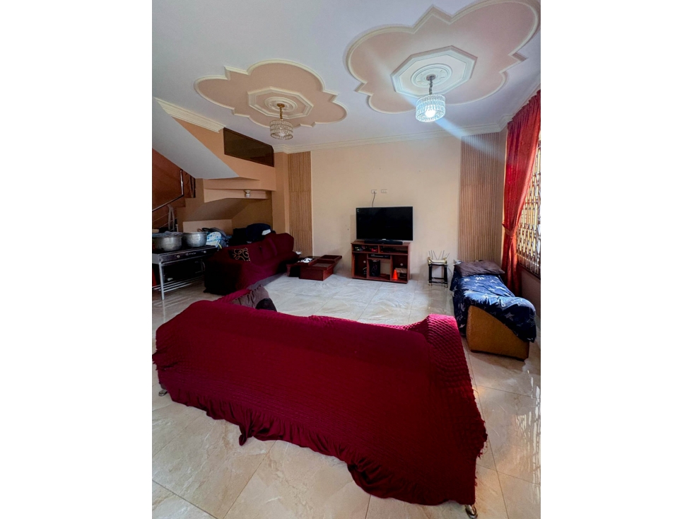 CASA EN VENTA AL SUROESTE DEL SECAP MACHALA