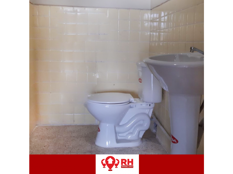 OFICINA EN ALQUILER EN CENTRO DE MACHALA #835. - 6