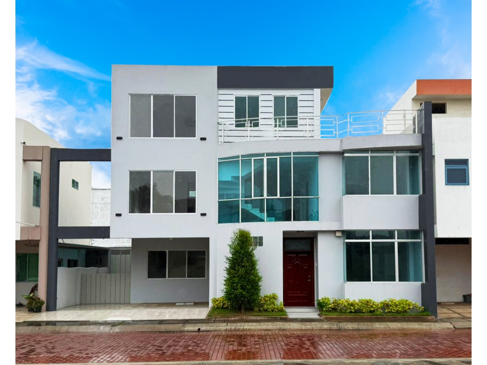 CASA EN VENTA EN VILLA MURANO