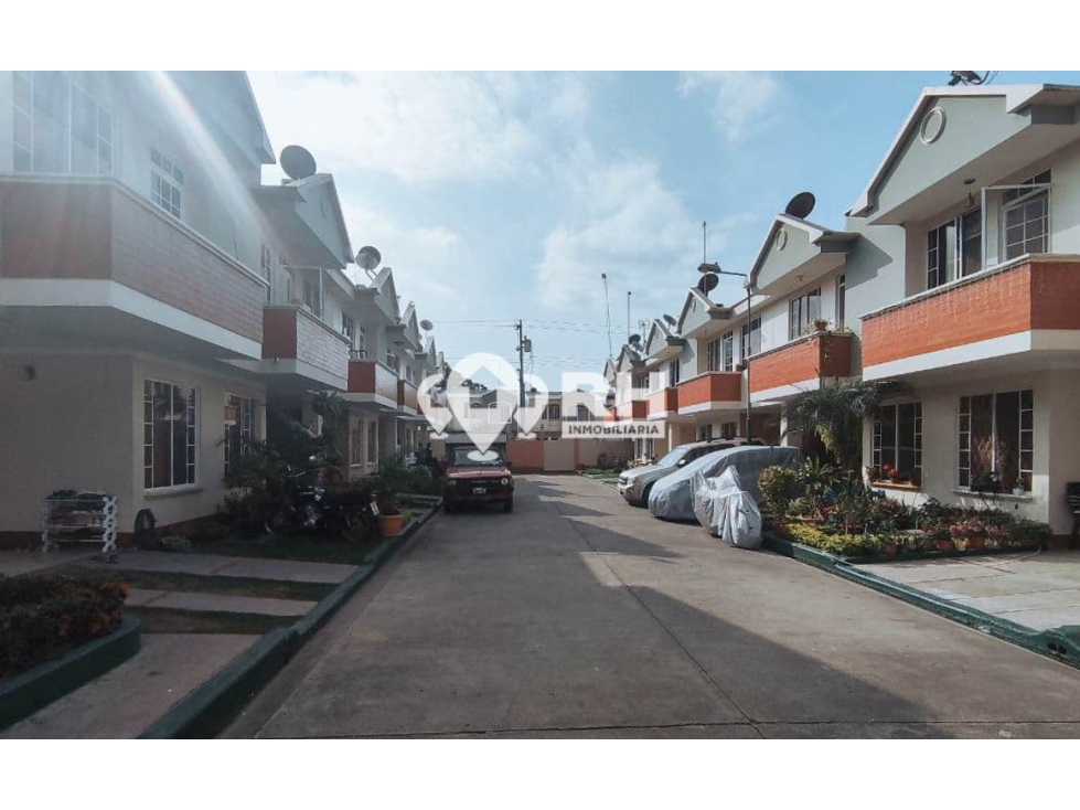 CASA EN VENTA DE TRES HABITACIONES EN SAN PATRICIO, MACHALA #HLBG — foto 2