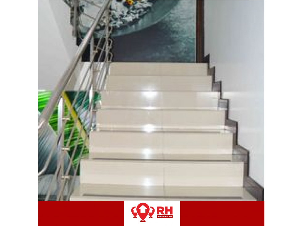 OFICINA EN VENTA EN LA CALLE ROCAFUERTE, MACHALA - 3