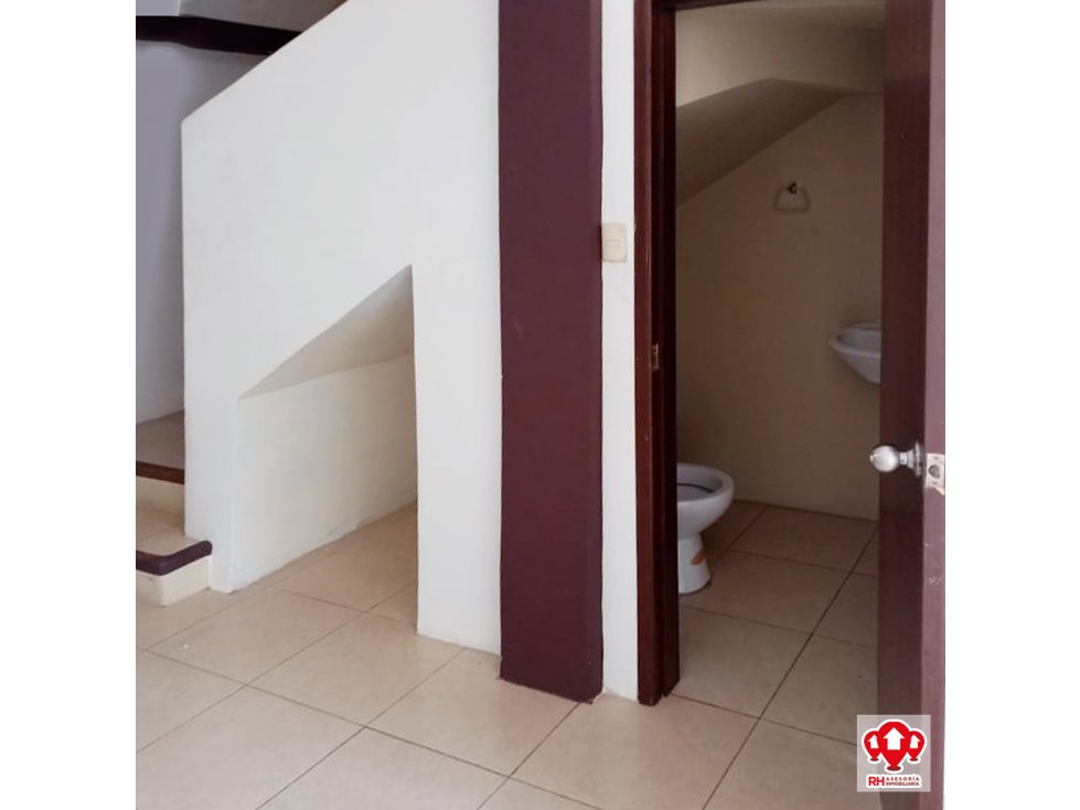 CASA EN ALQUILER EN URBANIZACION SANTA INES - MACHALA #RH24 — foto 5