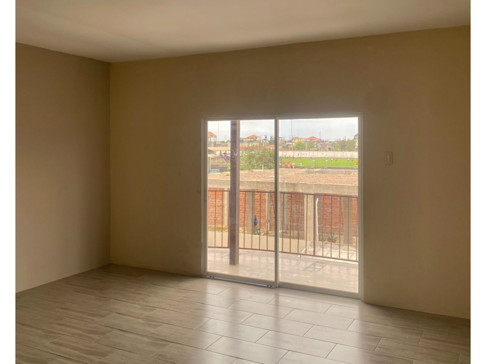 CASA EN VENTA EN CDLA SAN GREGORIO — foto 4