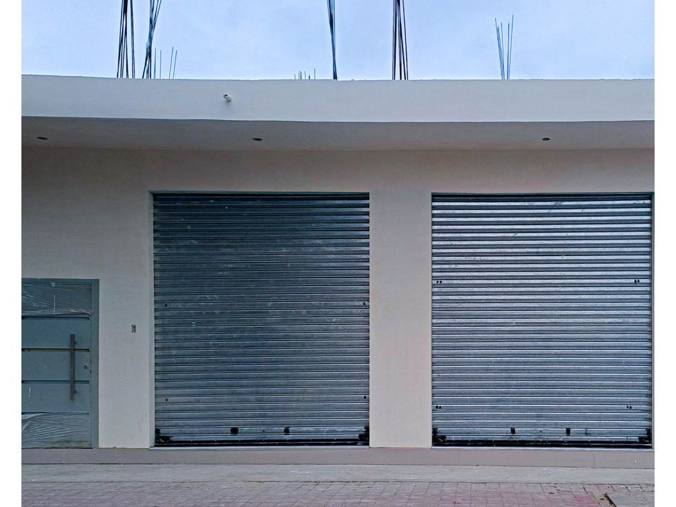 LOCAL COMERCIAL EN ALQUILER EN LA AV CIRCUNVALACION SUR Y COLON TINOCO