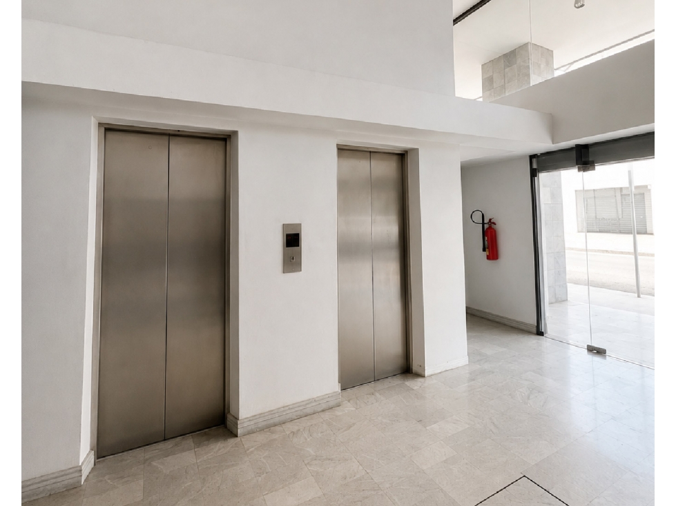EDIFICIO EN VENTA UBICADO EN LA CALLE JUAN MOTALVO, MACHALA — foto 2