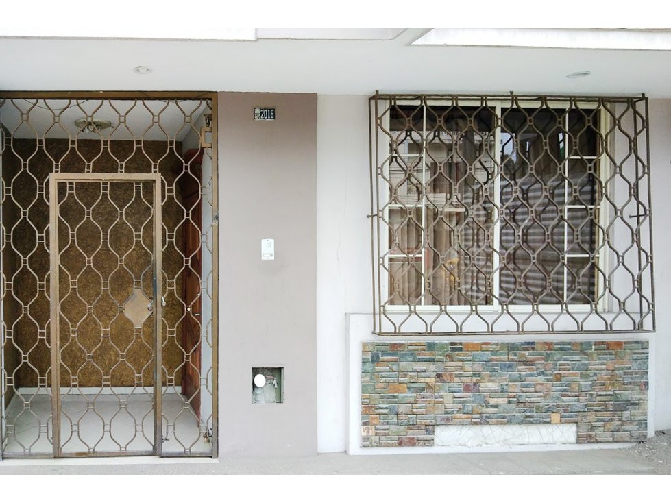 CASA VENTA EN EL CENTRO DE DE MACHALA #EDJ07 — foto 3
