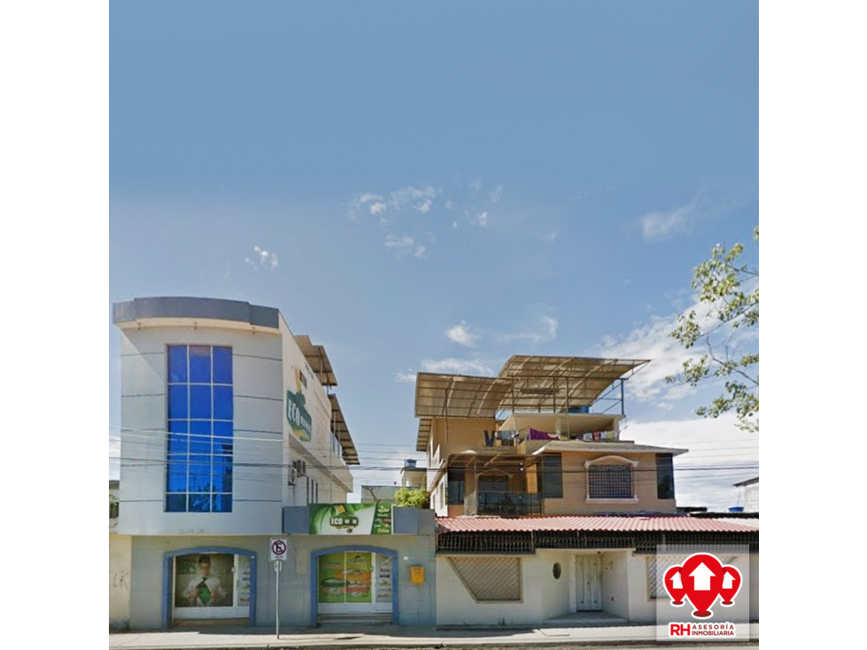 Edificio comercial, 1000m2 y bodega, Machala 884