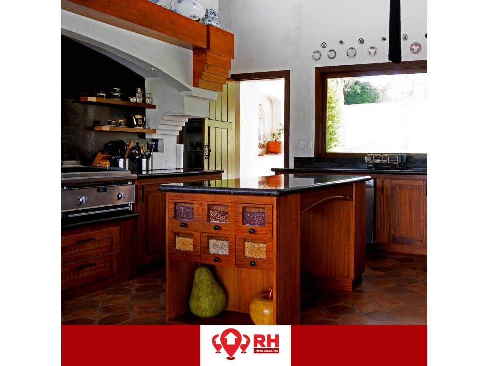 CASA EN VENTA VIA YUNGILLA, PROVICIA AZUAY - 5