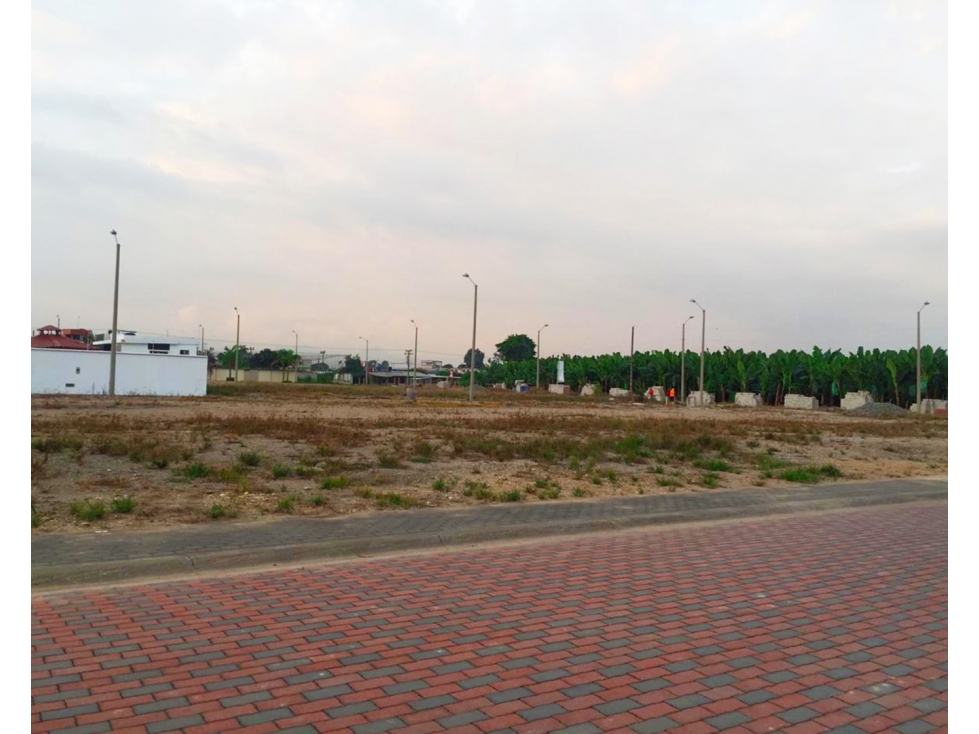 TERRENO EN VENTA EN URBANIZACIÓN ZHARA LOTE #279 Mz Q, PASAJE - 5
