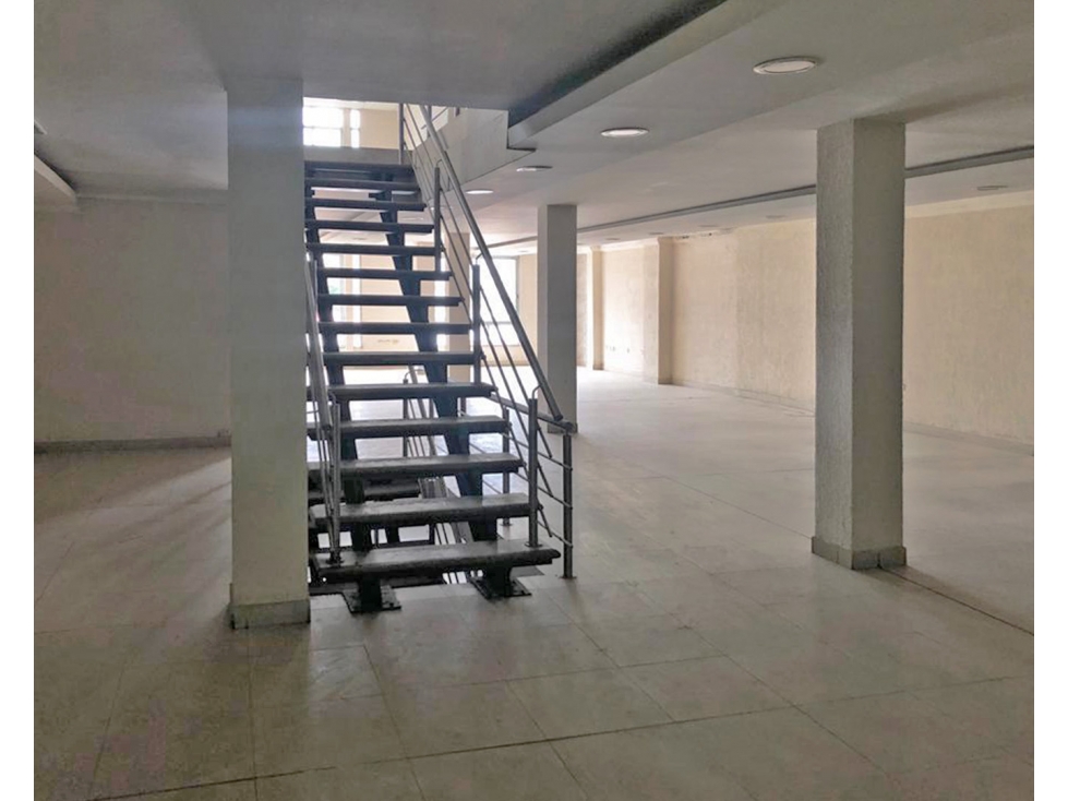ARRIENDO 1ro Y 2da PLANTA EN EDIFICIO UBICADO EN COOP MUSHUCRUNA — foto 2