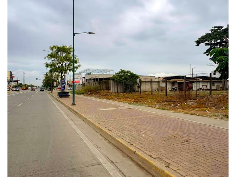 TERRENO EN LA VIA FERROVIARIA JUNTO A SHERWIN WILLIAMAS - 3
