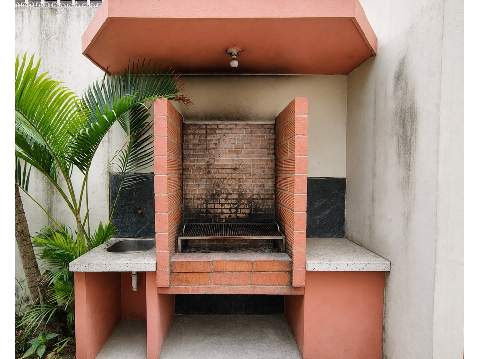 CASA EN VENTA EN LA URBANIZACION UNIORO - 4