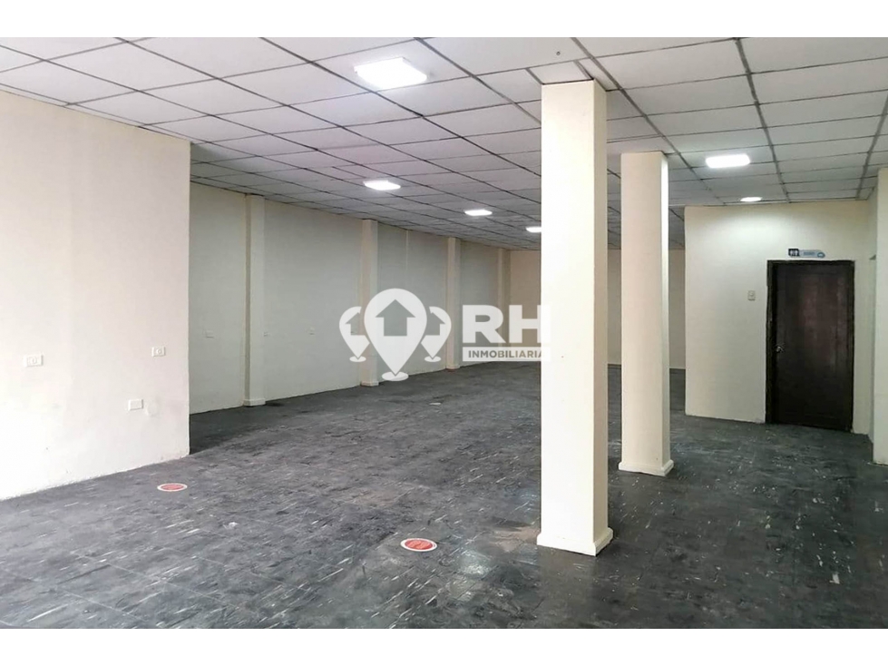 LOCAL COMERCIAL EN ALQUILER EN ZONABANCARIA AL CENTRO DE MACHALA #PBG — foto 3