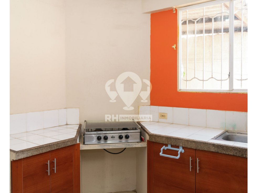 CASA EN VENTA EN URBANIZACIÓN SANTA INÉS #BTR — foto 4