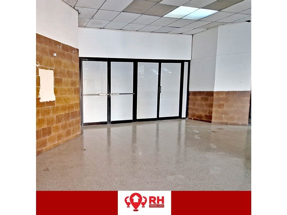 LOCAL EN ARRIENDO EN EL CENTRO COMERCIAL UNIORO, MACHALA — foto 2