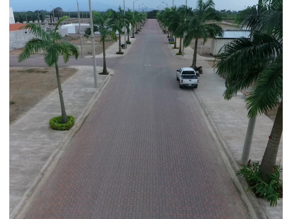 TERRENO EN VENTA EN URBANIZACIÓN ZHARA LOTE #279 Mz Q, PASAJE - 6