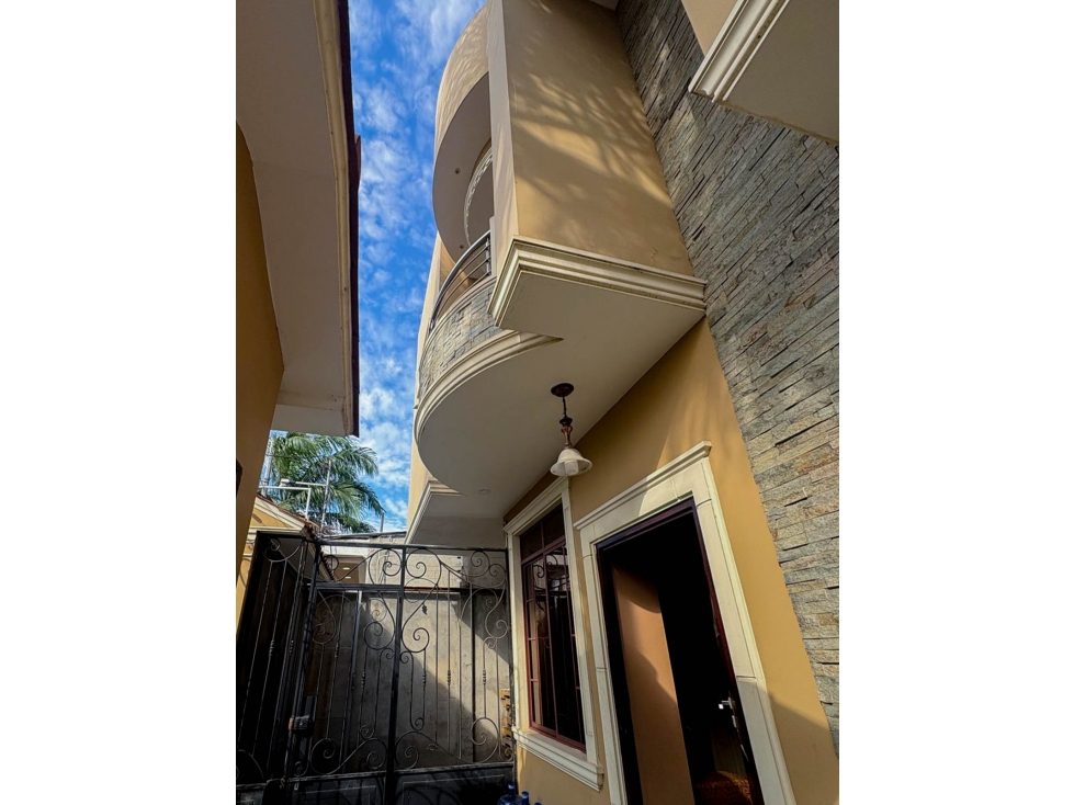 CASA EN VENTA AL SUROESTE DEL SECAP MACHALA — foto 4