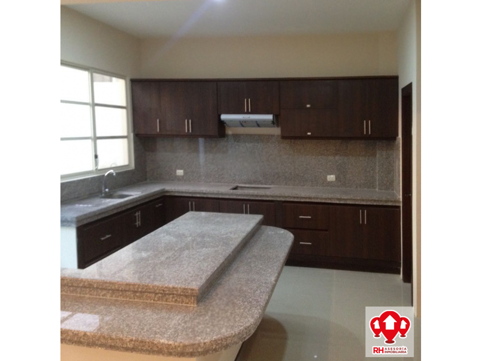 Casa en venta, Urb. Portal del Rio, Machala 450 — foto 5