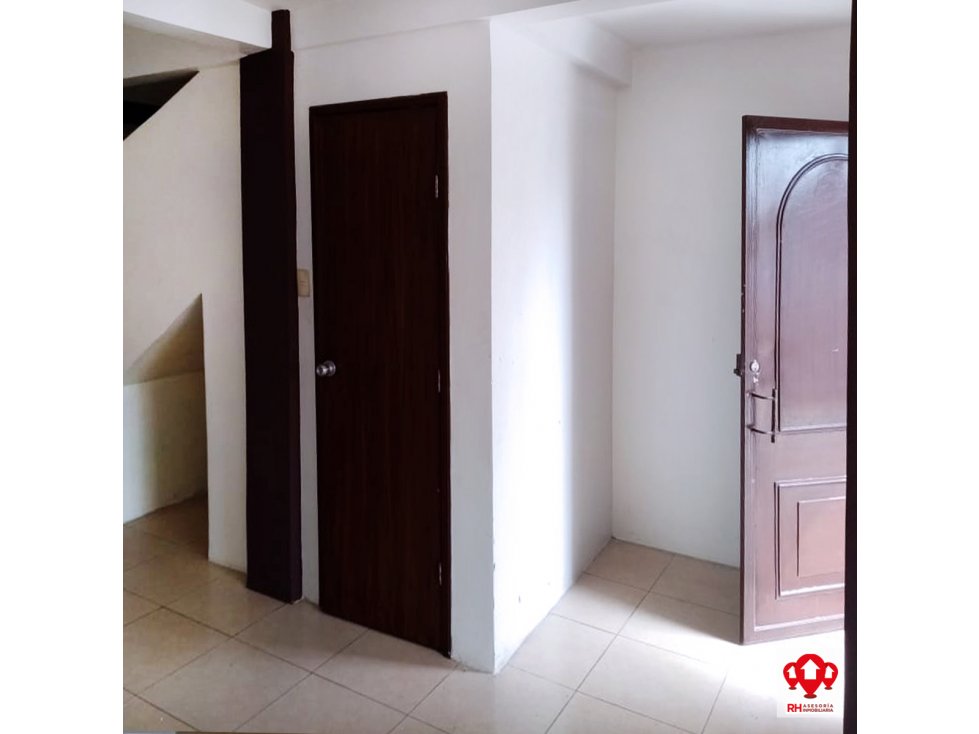 CASA EN ALQUILER EN URBANIZACION SANTA INES - MACHALA #RH24 — foto 4