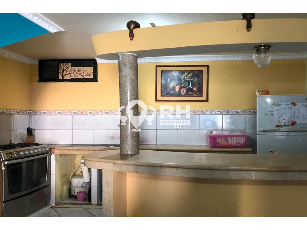 CASA CON LOCAL Y 4 HABITACIONES EN VENTA EN EL CENTRO DE MACHALA #JRS — foto 6