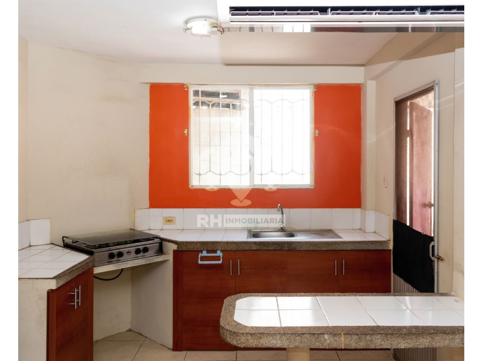 CASA EN VENTA EN URBANIZACIÓN SANTA INÉS #BTR — foto 5
