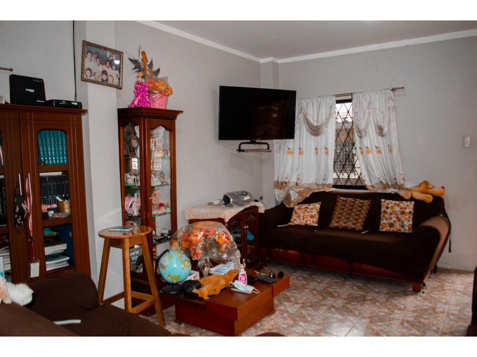 CASA DE 2 PISOS EN AV. LA FERROVIARIA #SHGC — foto 6