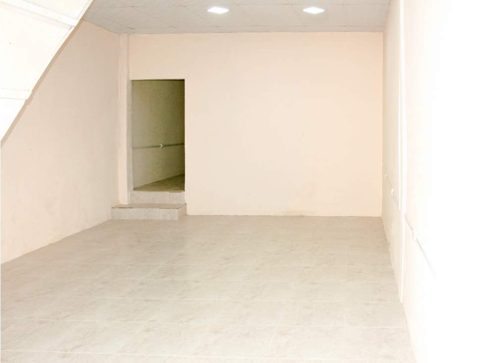 LOCAL COMERCIAL EN ALQUILER EN CENTRO DE MACHALA #SMAF — foto 6