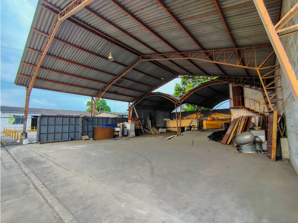 GALPON/BODEGA ABIERTO EN ALQUILER DE 410 M2 EN MACHALA - 2