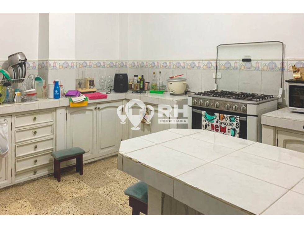 CASA DE TRES PISOS EN VENTA EN LAS BRISAS, MACHALA #MCMP — foto 5