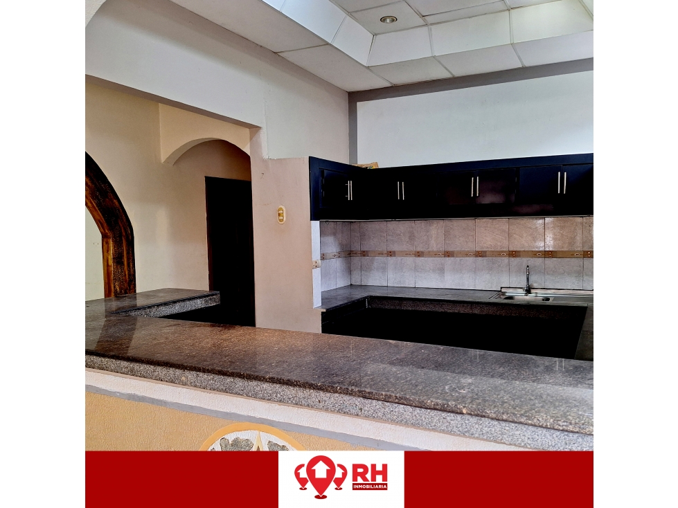 CASA EN VENTA EN LA CALLE MELINTON OCHOA, PASAJE — foto 3