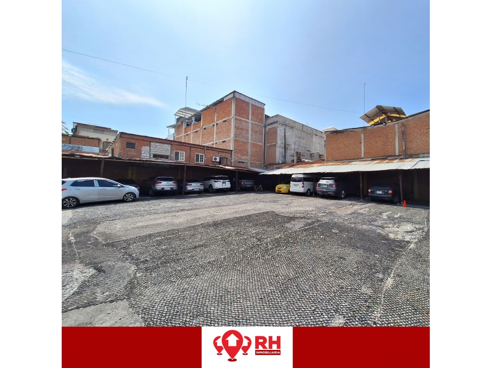 CASA CON AMPLIO TERRENO EN VENTA EN HUAQUILLAS — foto 4