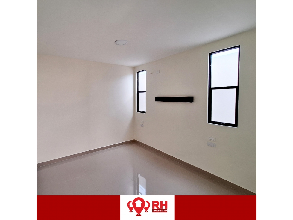CASA EN VENTA EN URBANIZACIÓN ZHARA, PASAJE - 5