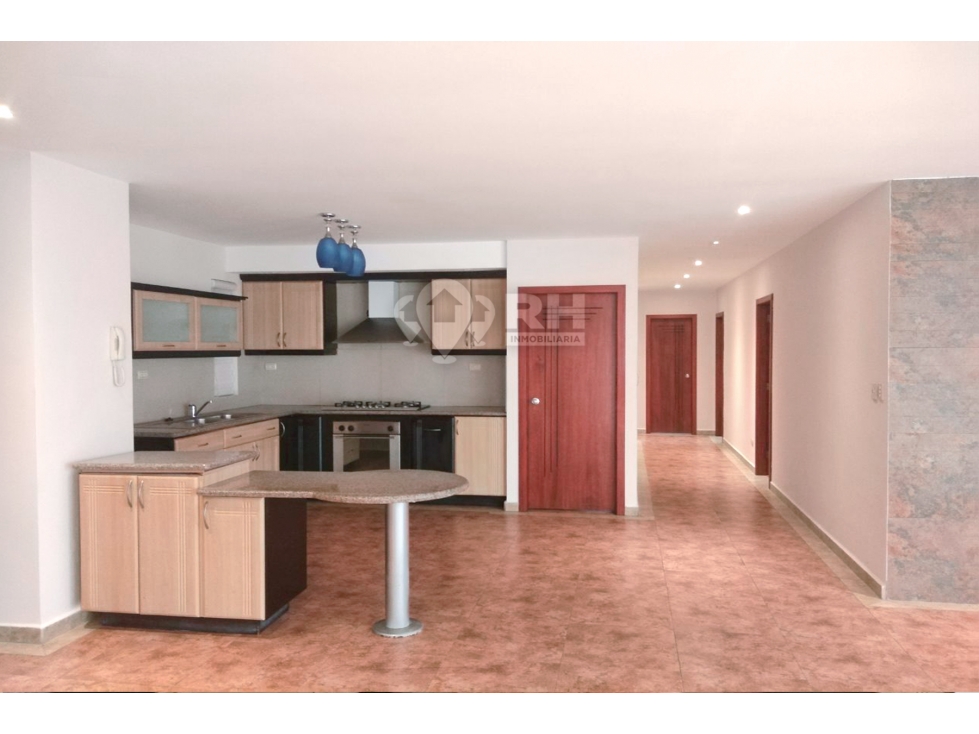 DEPARTAMENTO DE 4 HABITACIONES EN ALQUILER EN UNIORO, MACHALA #GRGS — foto 2