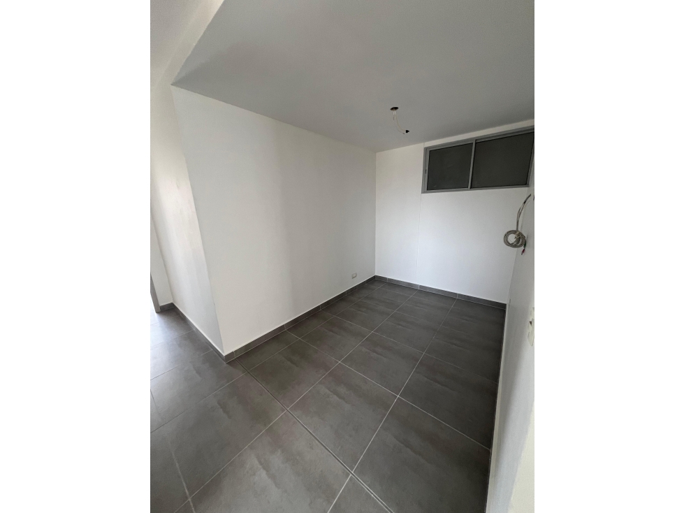 ARRIENDO APARTAMENTO PORTAL DE GENOVES — foto 3